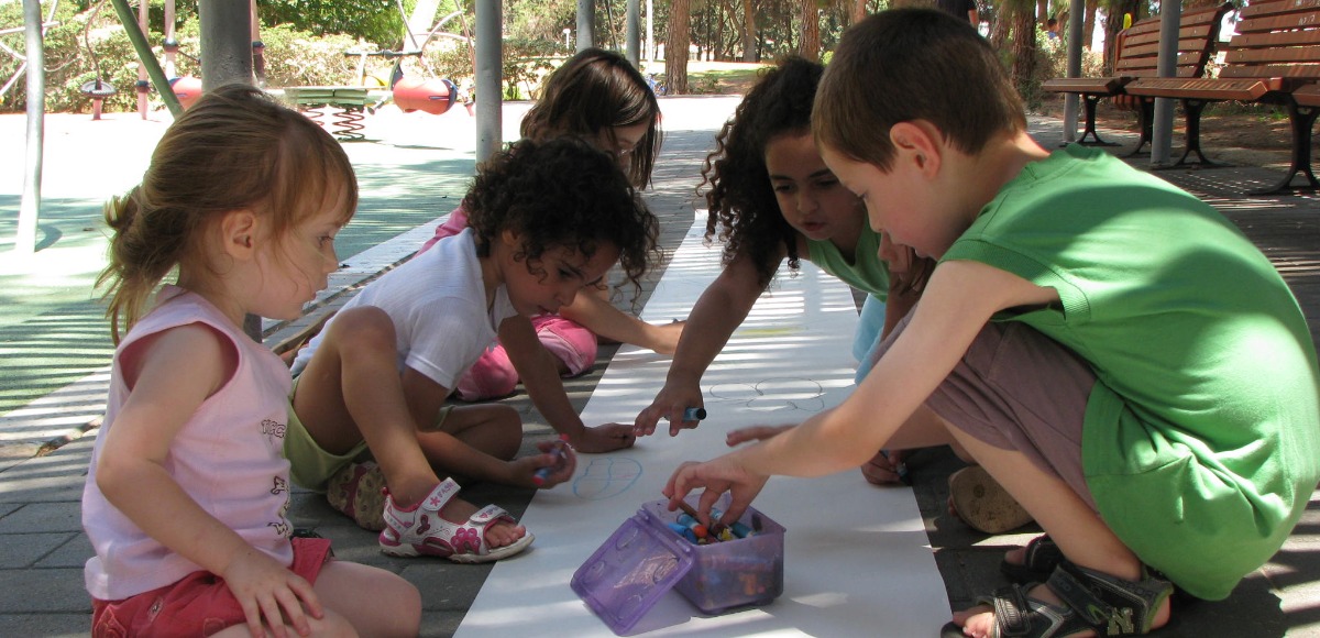 Header Image for יחסים